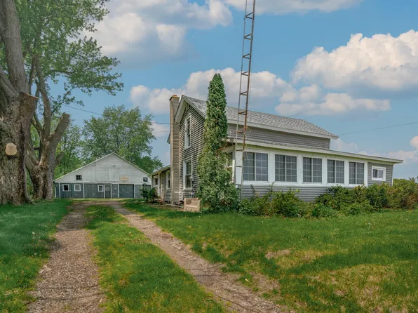 84056 M 40, Lawton, MI 49065