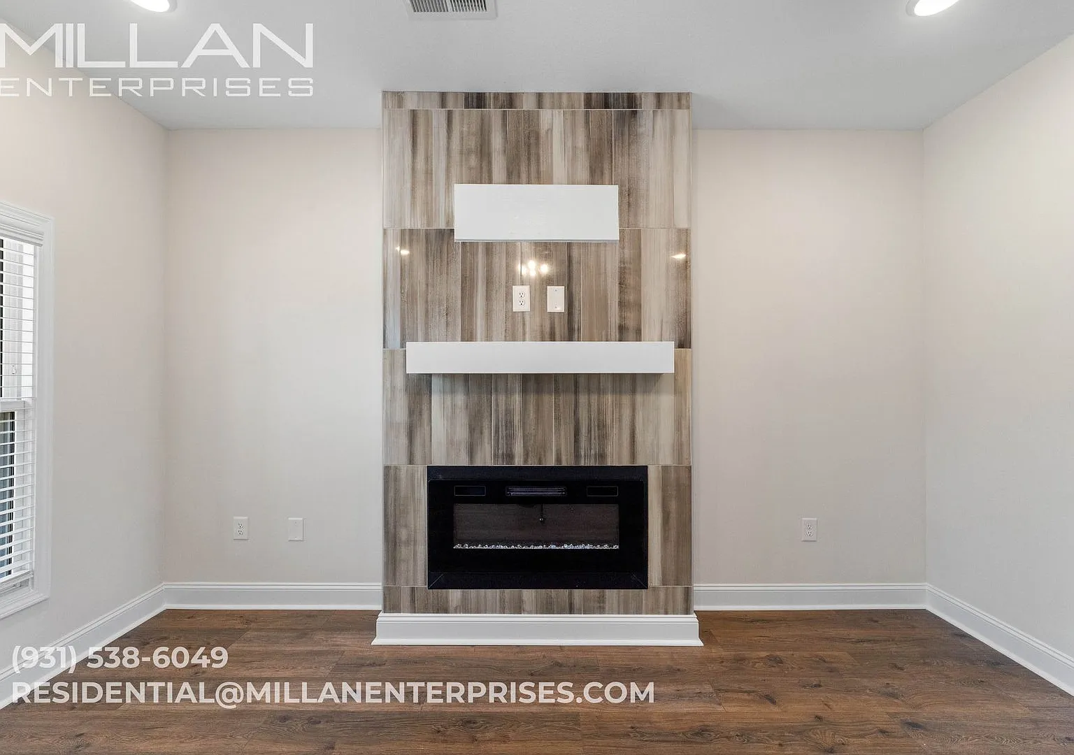 New Construction Modern Home With Open Floor Plan, White Cabintery and Primary Bedroom Suite — Photo 2