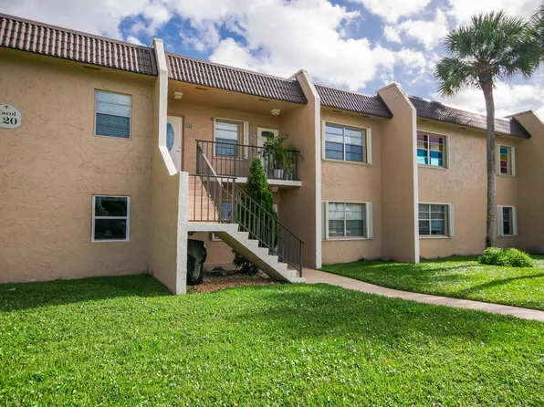 120 Lake Meryl Drive #117, West Palm Beach, FL 33411