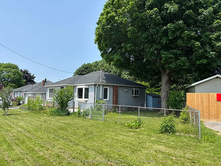 5648 Royal Manor Dr — Photo 12