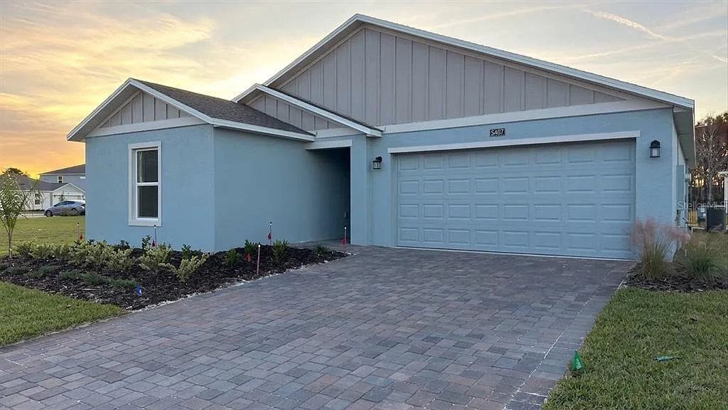 2 bed, 2.0 bath, 1824 sqft, $2,400 — Photo 1