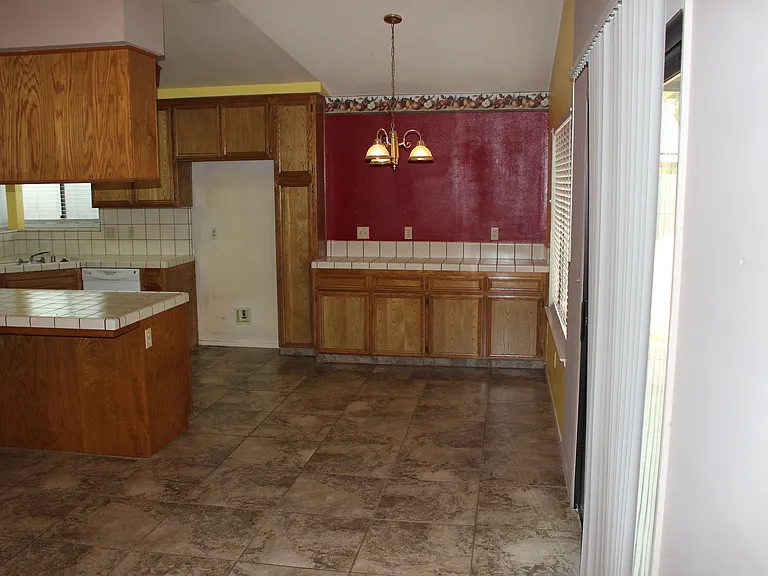 6305 Quaking Aspen St — Photo 7
