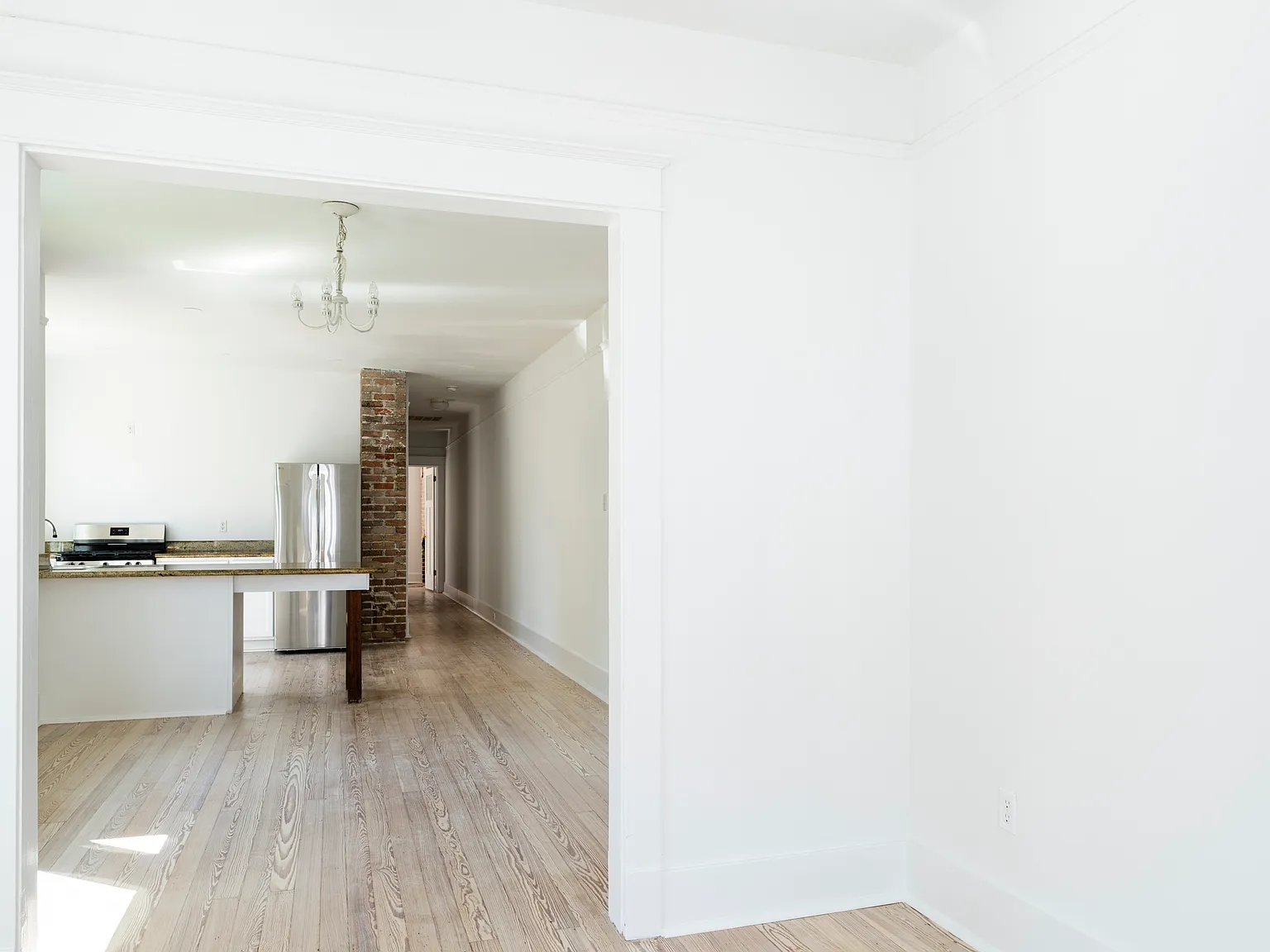 7408 Zimpel St — Photo 3