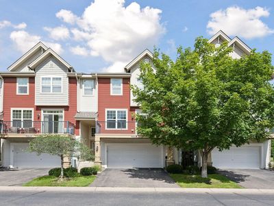 11765 Emery Village Dr N, Champlin, MN, 55316