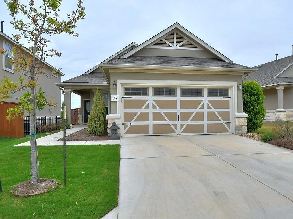 3 bed, 2.0 bath, 1665 sqft, $2,000 — Photo 1