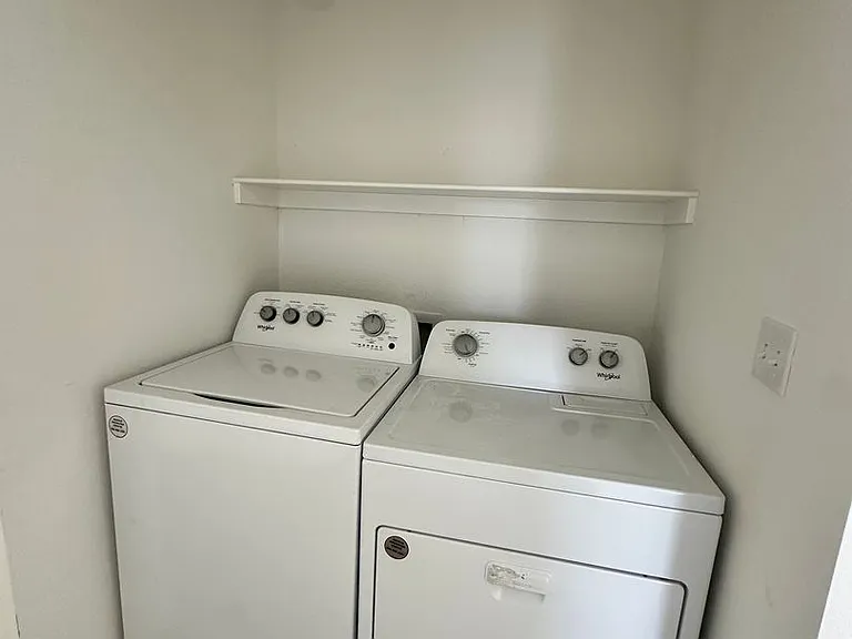 150 Rothrock Pl — Photo 32