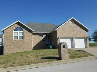 200 Travis St, Monett, MO 65708