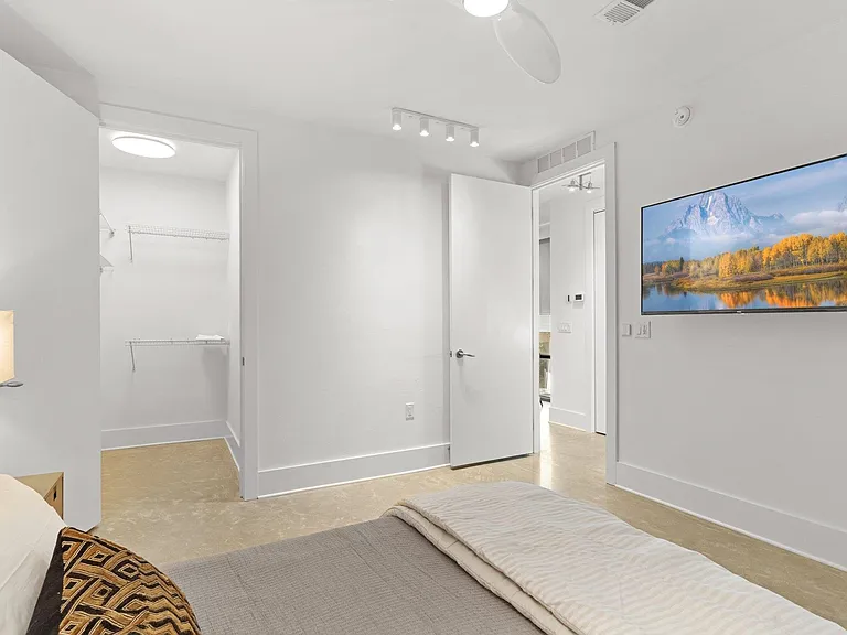 510 All Saints St #302 — Photo 25