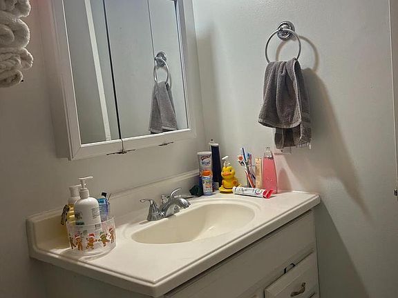 5th image of 1600 Fords Shop Rd