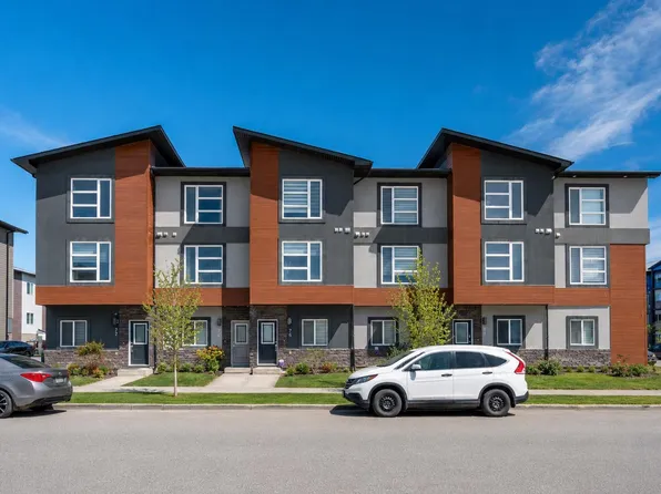 76 Skyview Line NE, Calgary, AB T3N 1N6