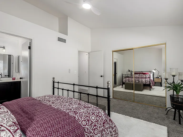 500 N Roosevelt Ave #102 — Photo 21