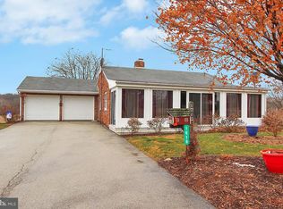 1619 Camber Ln, Spring Grove, PA 17362