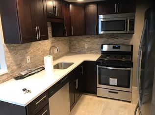 115 Hooper Rd, Dedham, MA 02026