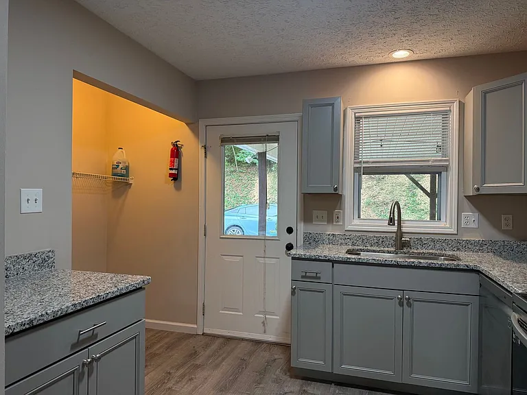 17A Tree Canopy Ln — Photo 6