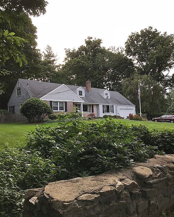 5 Raymond Lane