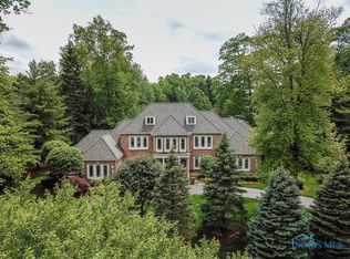 4509 Woodhill Rd, Toledo, OH 43615