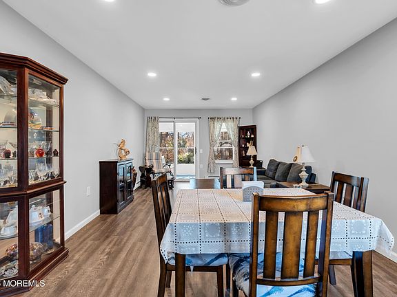 5th image of 16B Amesbury Road