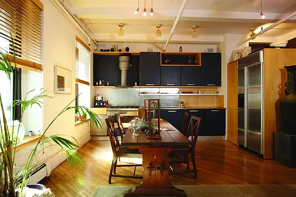 Sold by Stribling | media 10