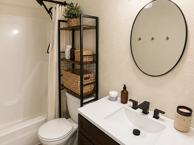 921 Bowling Green Trl — Photo 21