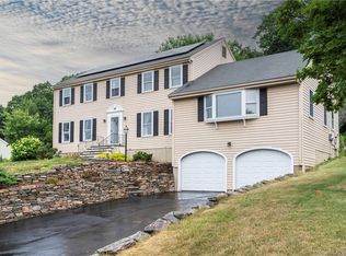 69 Spruce Ln, Glastonbury, CT 06033