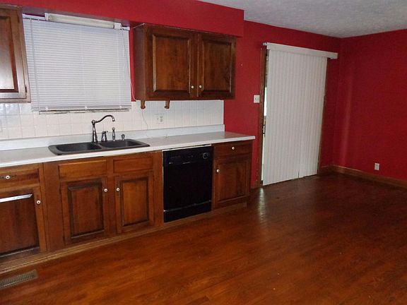 5th image of 1017 Raven Ave