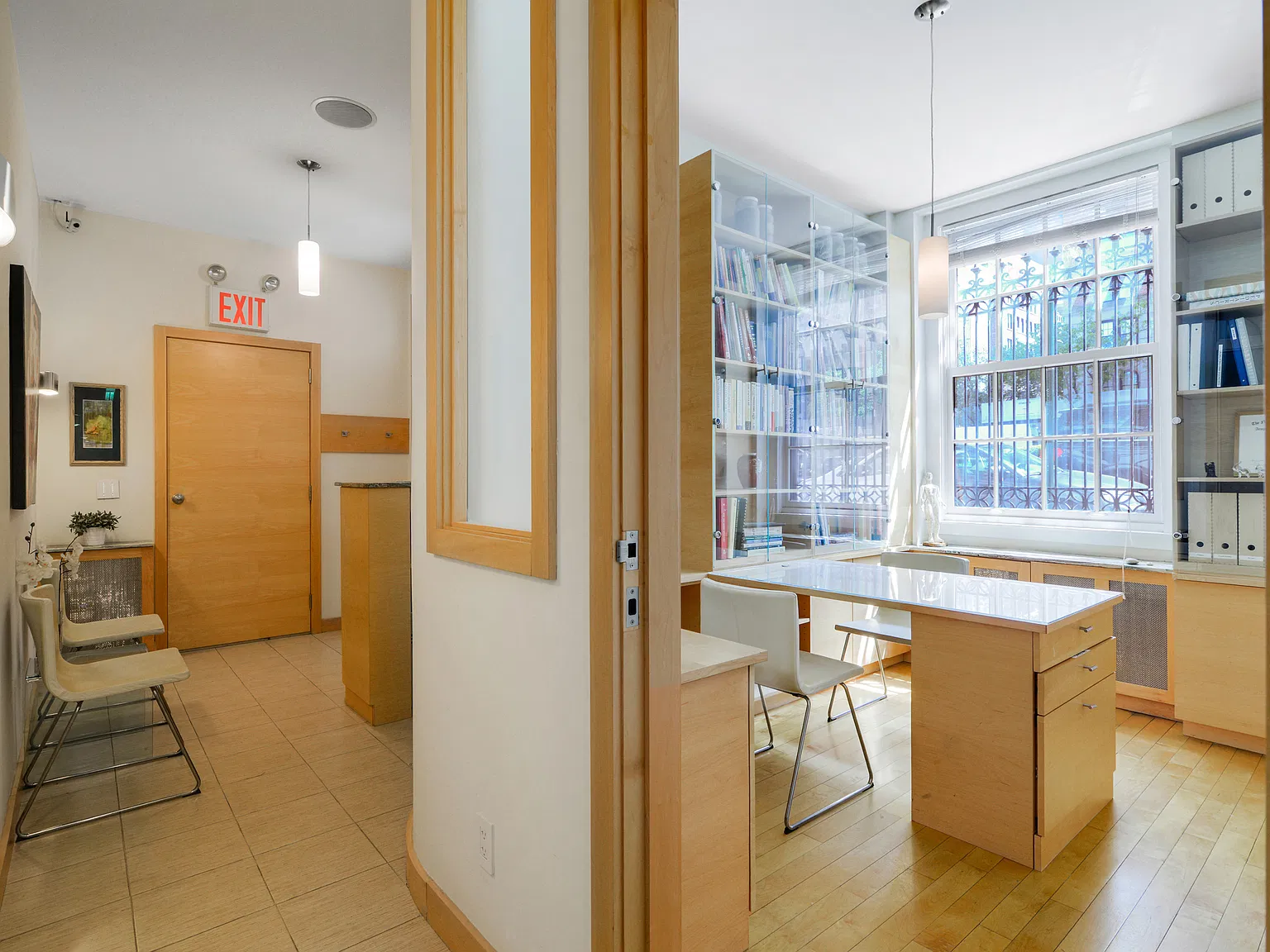 570 Park Avenue — Photo 3