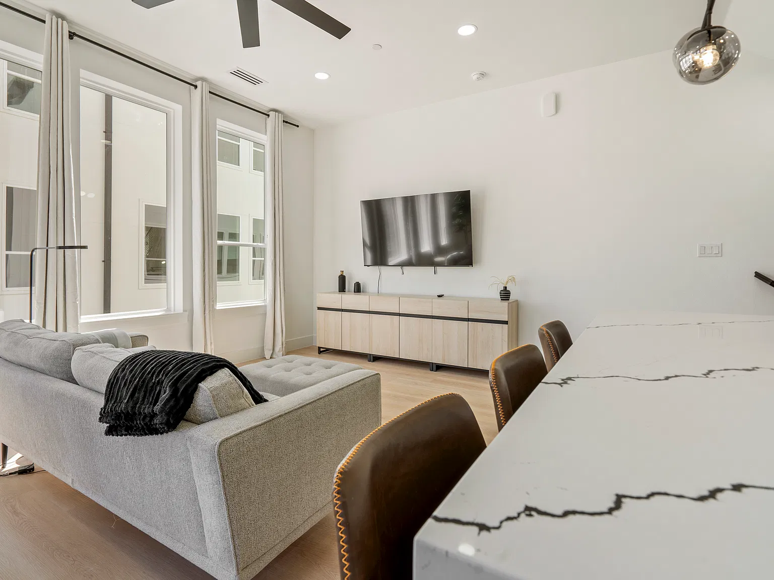 2019 California Dr — Photo 4