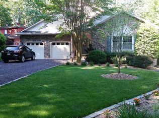 109 Pleasant Grove Rd, Locust Grove, VA 22508