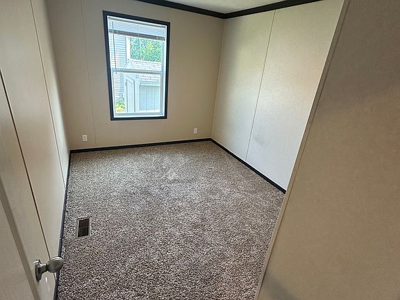 3rd image of 254 Macoun Ln #716