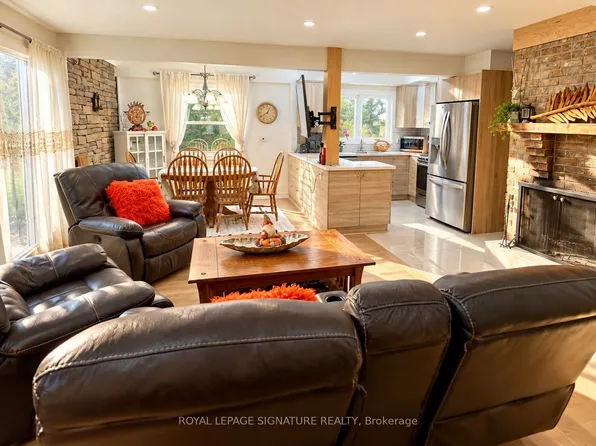 32 Hargrave Rd, Kawartha Lakes, ON K0M 2B0