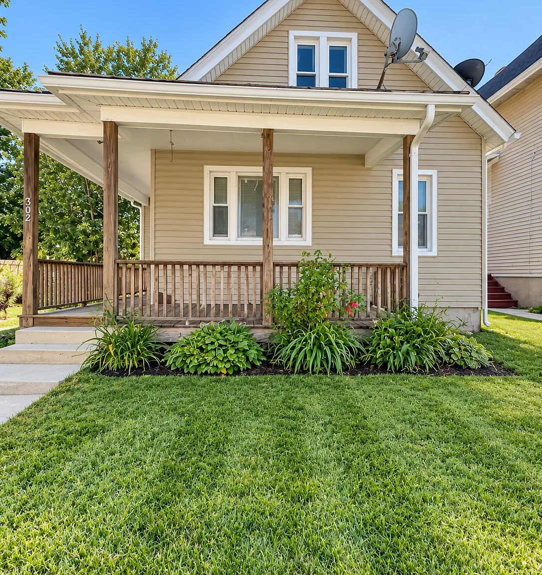 302 Seward St — Photo 1