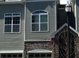 1511 Hawthorn Way, New Windsor, NY 12553