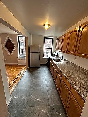 1st image of 585 E 21st St APT 3H