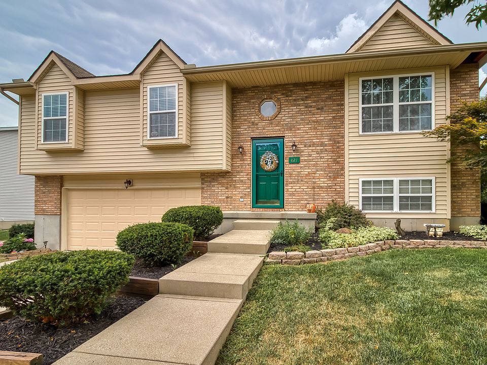 1st image of 821 W Aberdeen Dr