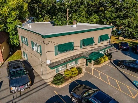 2nd image of 123 Sconticut Neck Rd