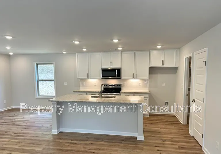27982 Chalmers Cir — Photo 6
