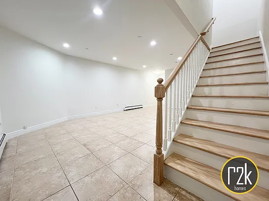 Rented by Realty 2000 Corp | media 13