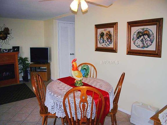 3rd image of 904 Cara Dr