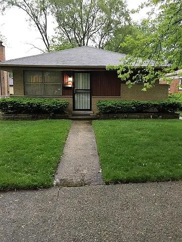 14709 Kenwood Ave photo 1