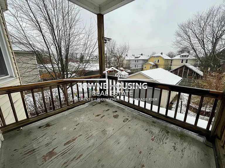 418 Colvin Ave — Photo 38