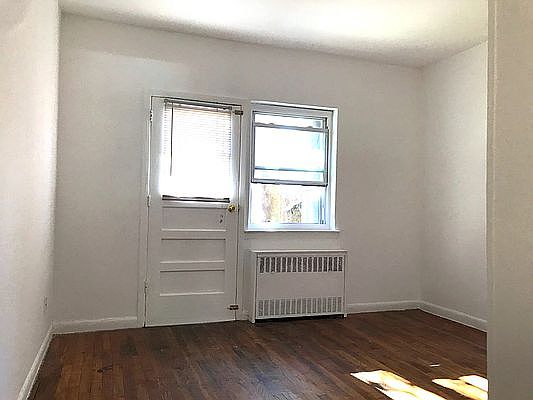 3rd image of 18-16 Astoria Park S #2A