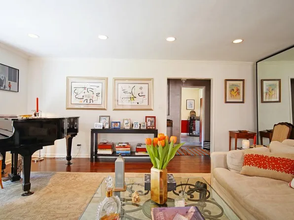 1339 Meadowbrook Ave, Los Angeles, CA 90019