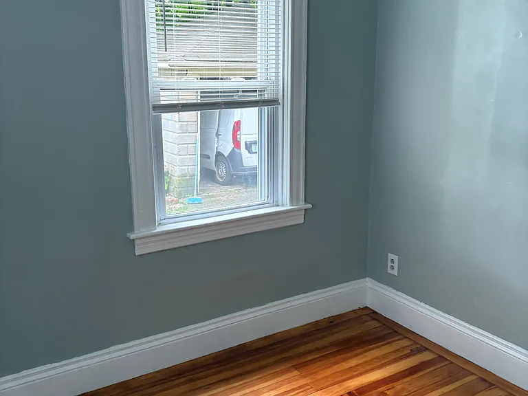 35 Pinehurst Ave #1 — Photo 8