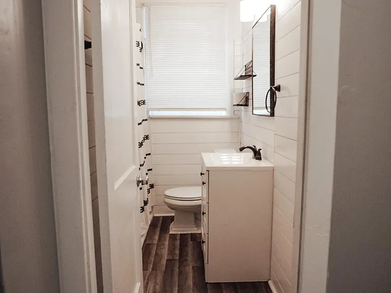 4976 Chippewa St #1W — Photo 10