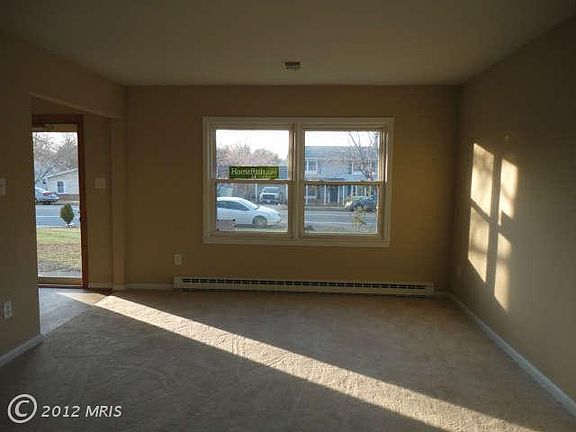 4th image of 302 S Lincoln Ave