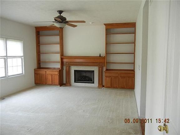 3rd image of 7837 Park Meadows Ct
