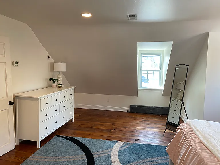3rd floor suite