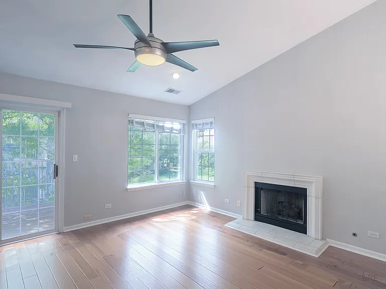 2436 Madiera Ln — Photo 9