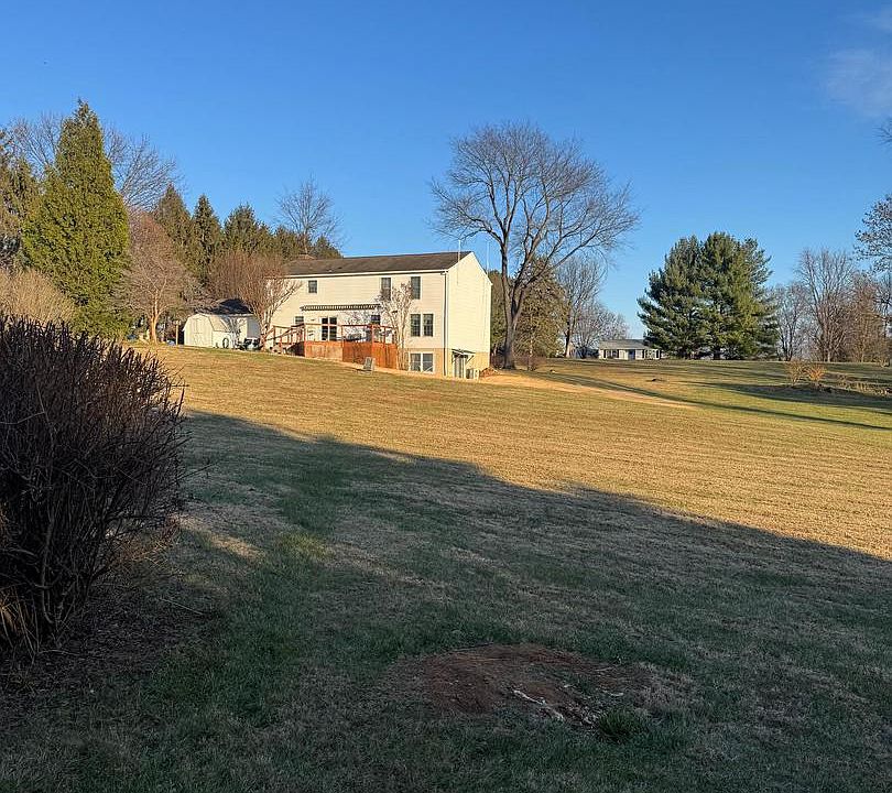 2nd image of 441 Pembroke Way