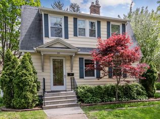 331 56th St, Des Moines, IA 50312